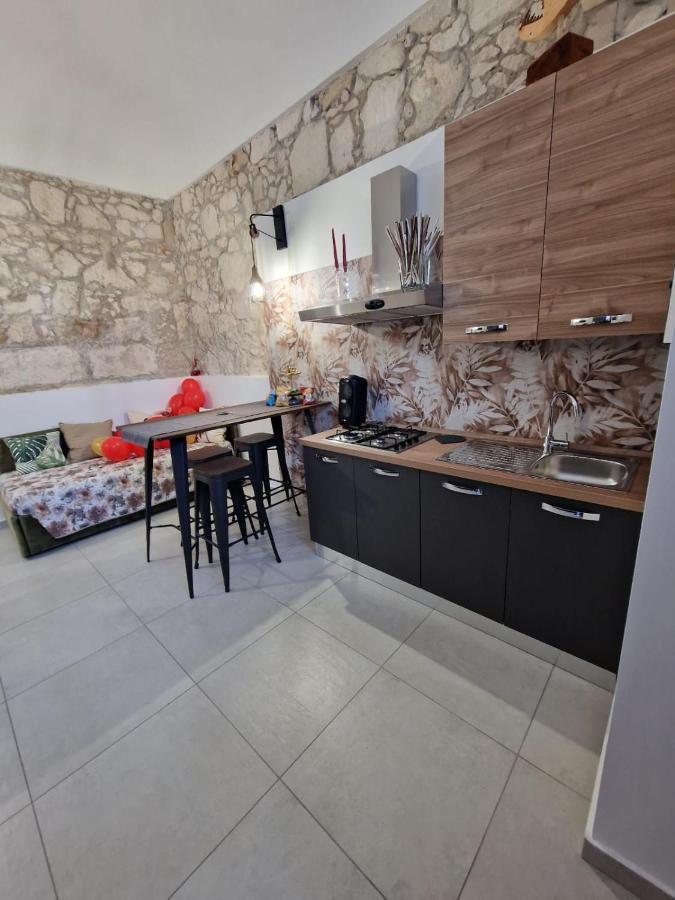 Dimora Diaz 23A Apartment Syracuse Bagian luar foto